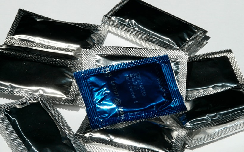 Preservativo: materiales, lubricación, textura, resistencia